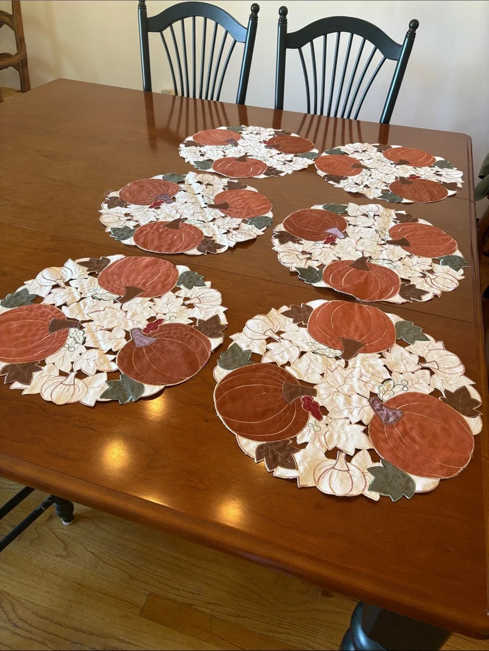 6 Round Placemats-Autumn Pumpkin Cutwork Placemat Set - Orange & Cream